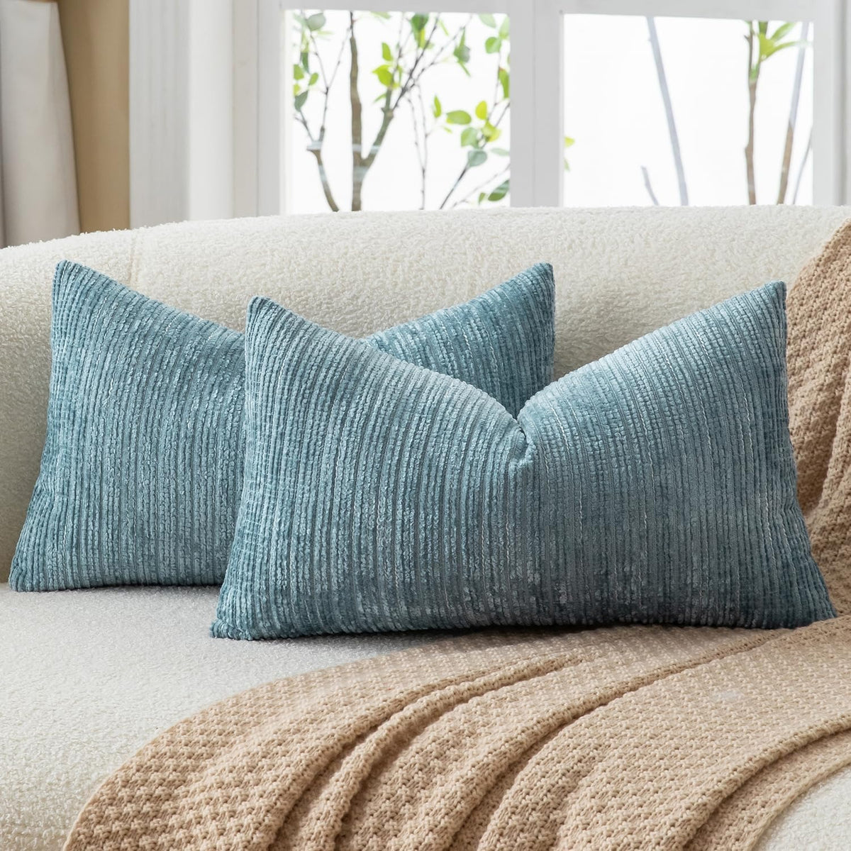 Lot de 2 housses de coussin en chenille bleu clair 30 x 50 cm
