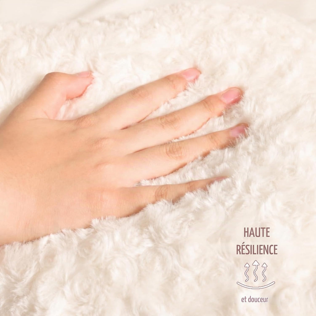 Coussin décoratif en forme de nuage blanc 54 x 33 cm